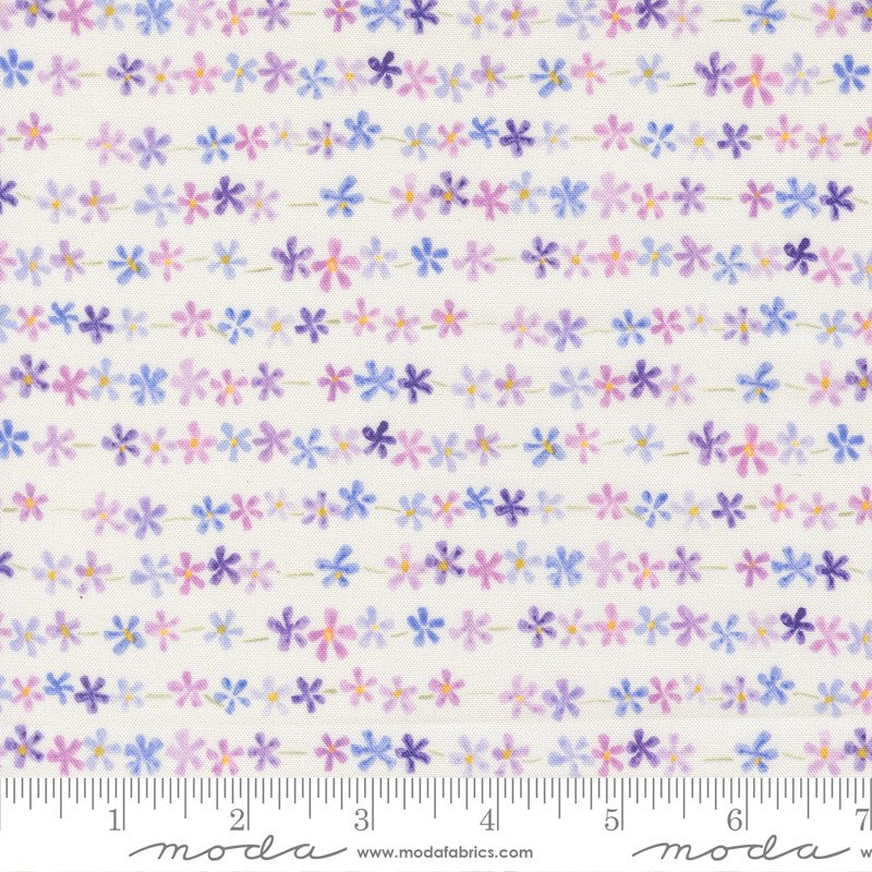 Delphinium - Daisy Chain in Snowdrop - Janet Clare - Moda