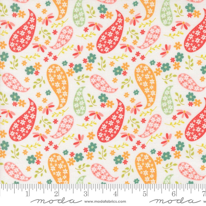 Raspberry Summer - Paisley in Cloud - Sherri & Chelsi - Moda