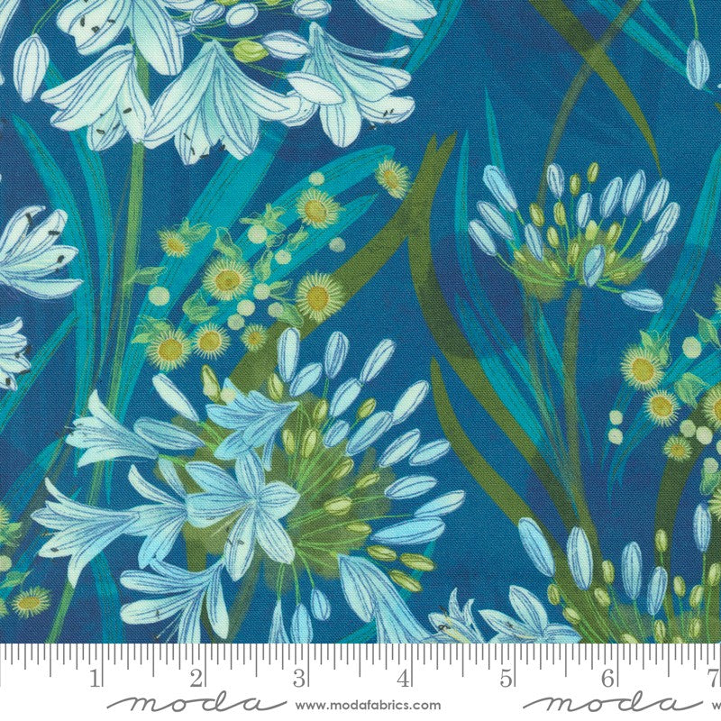 Serena Shores - Agapanthus in Coastal - Robin Pickens - Moda