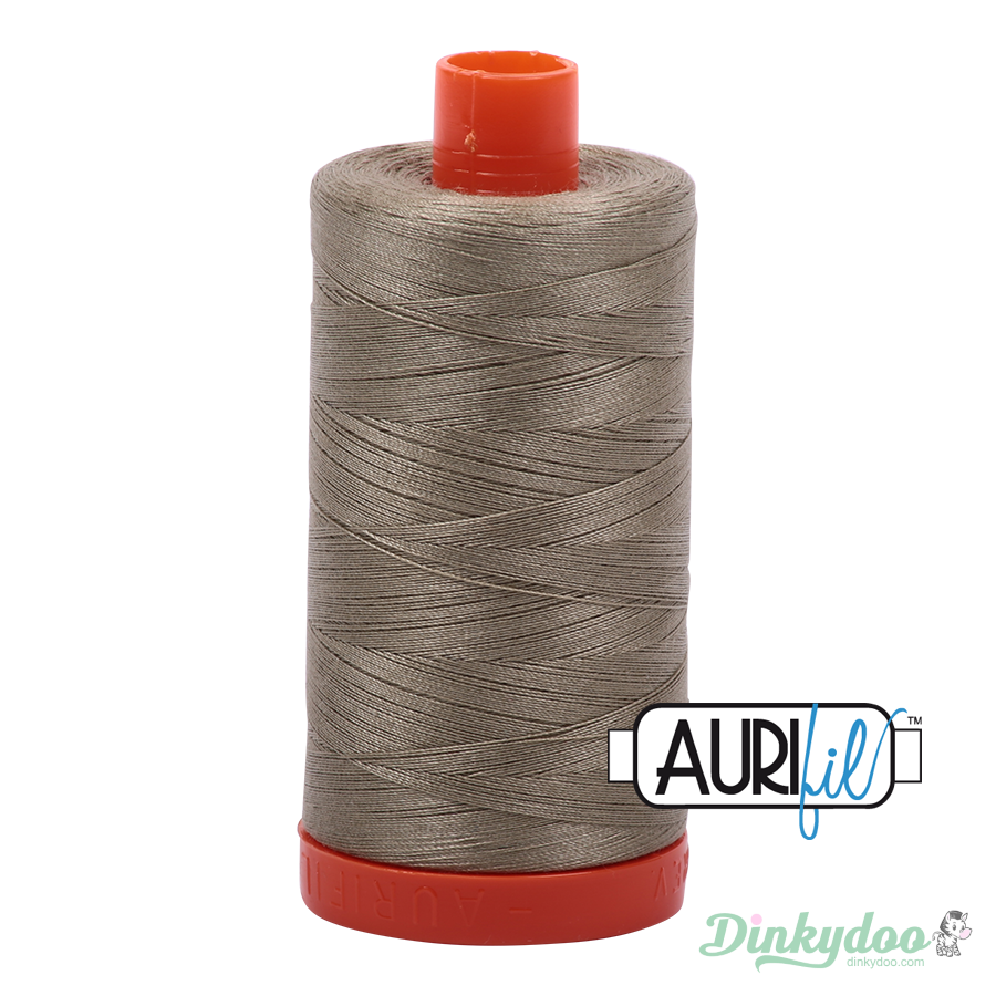 Aurifil Thread - Light Khaki Green (2900) - 50wt 1422 yd (Pre-order: Jan 2026)