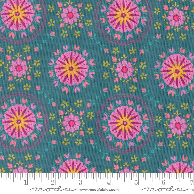 Parlor - Mandala in Peacock - Crystal Manning - Moda