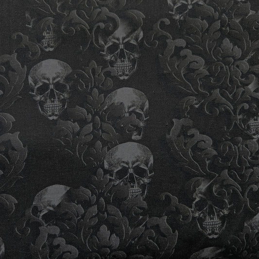 Hidden Skulls - Quilter's Choice (S)