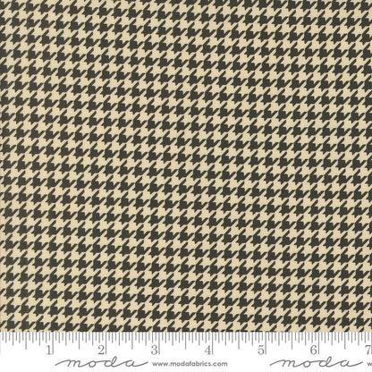 Home Sweet Haunt - Jelly Roll - Stacy Iest Hsu - Moda