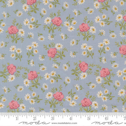 My Secret Garden - Jelly Roll - Stacy Iest Hsu - Moda (Pre-order: Aug 2026)