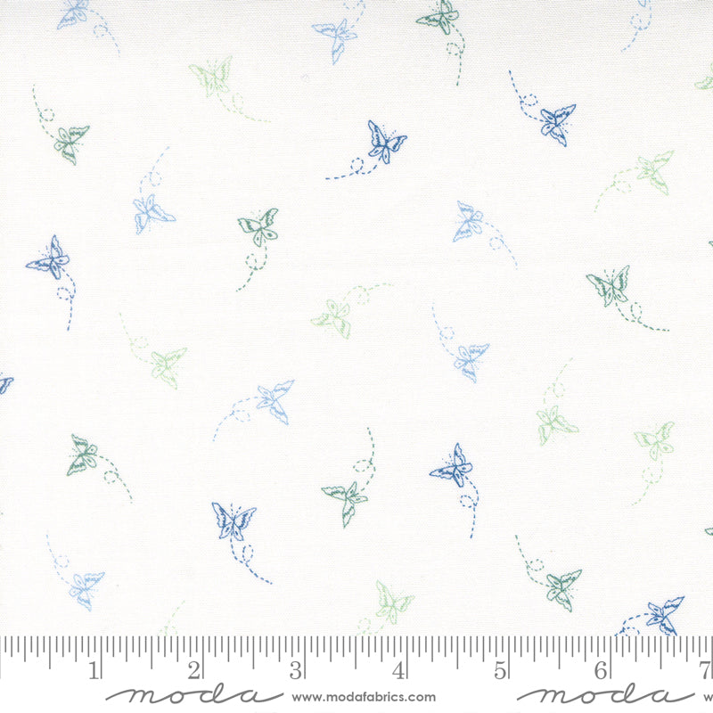Flutterby - Charm Pack - Janet Clare - Moda (Pre-order: Mar 2027)