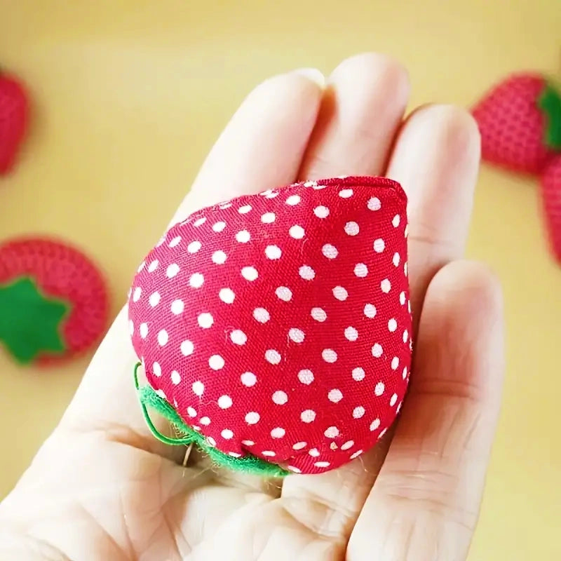 Vintage Strawberry Pincushion (1pc)