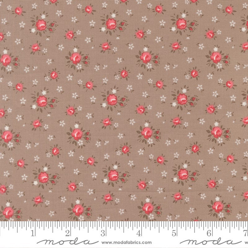 Lyda Rose - Charm Pack - Bunny Hill Designs - Moda (Pre-order: Feb 2026)