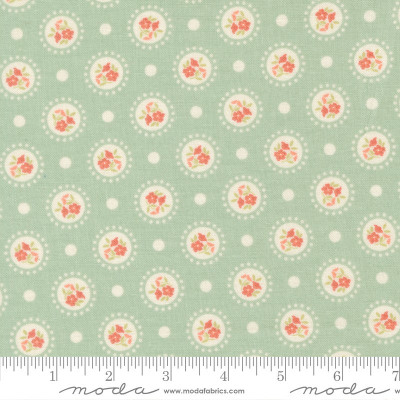 Sunbonnet - Layer Cake - Heather Briggs - Moda (Pre-order: Jan 2026)