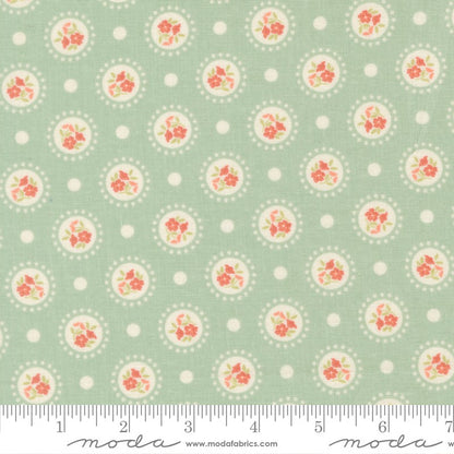 Sunbonnet - Layer Cake - Heather Briggs - Moda (Pre-order: Jan 2026)