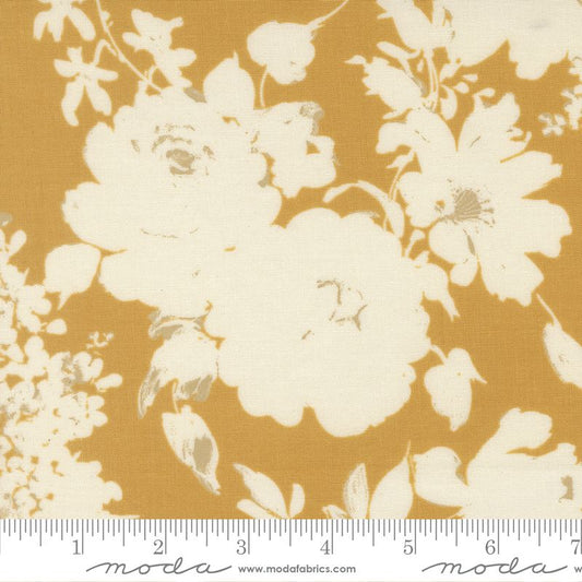 Arabesque 108" Wideback in Honey - Moda