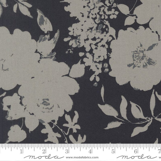 Arabesque 108" Wideback in Midnight - Moda