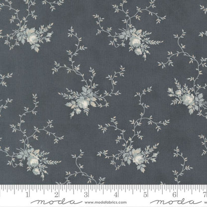 Breathtaking Blues - Charm Pack - 3 Sisters - Moda (Pre-order: Aug 2026)