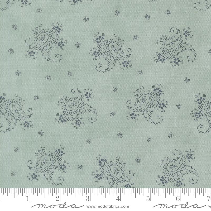 Breathtaking Blues - Charm Pack - 3 Sisters - Moda (Pre-order: Aug 2026)
