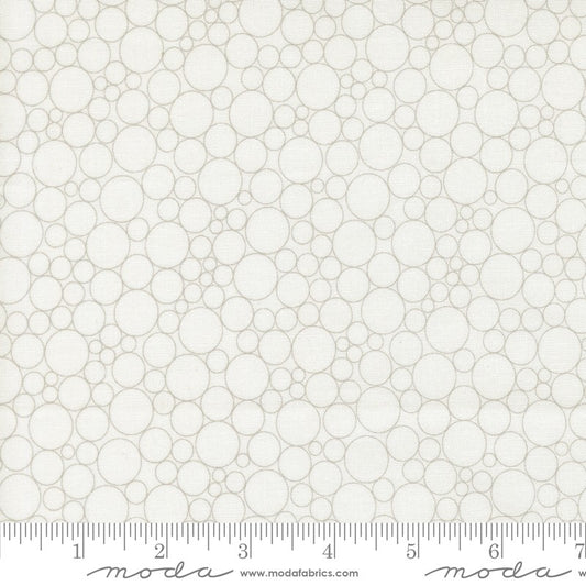 Tranquility - Little Bubbles in Off White - Sariditty - Moda (Pre-order: Dec 2026)