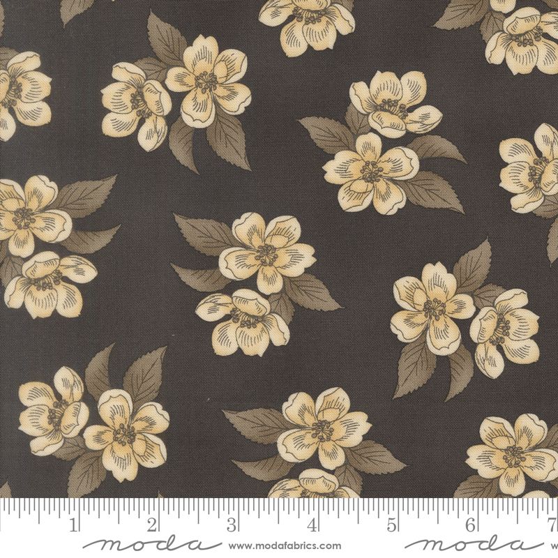 Magnolia - Fat Quarter Bundle - Howard Marcus - Moda (Pre-order: Nov 2026)