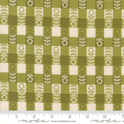 The Henhouse - Layer Cake - Gingiber - Moda (Pre-order: Mar 2026)