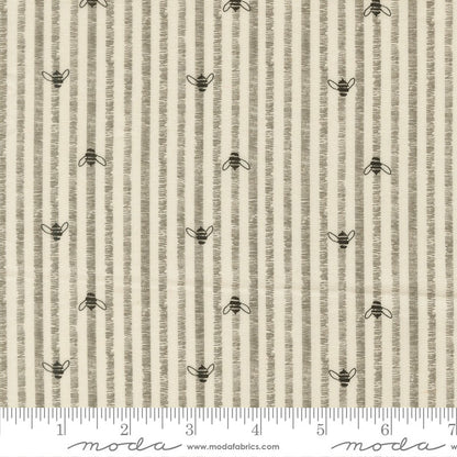 Pollinators - Charm Pack - Robin Pickens - Moda (Pre-order: Jan 2027)