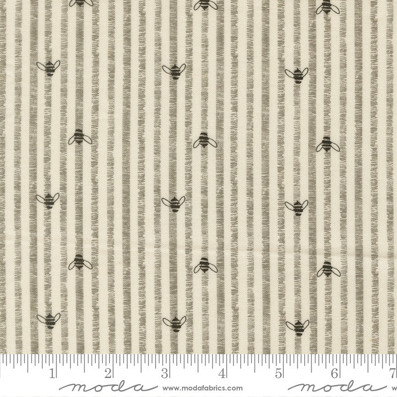 Pollinators - Fat Quarter Bundle - Robin Pickens - Moda (Pre-order: Jan 2027)