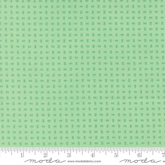 Scenery - Spools in Aqua - Elizabeth Hartman - Moda (Pre-order: June 2026)