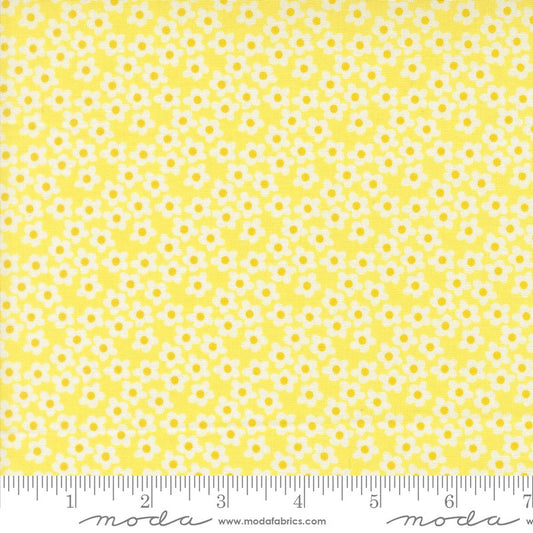 Popcorn - Popcorn Floral in Sunshine - Elizabeth Hartman - Moda (Pre-order: Dec 2026)