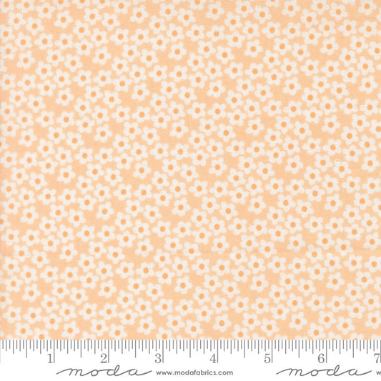 Popcorn - Popcorn Floral in Peach - Elizabeth Hartman - Moda (Pre-order: Dec 2026)