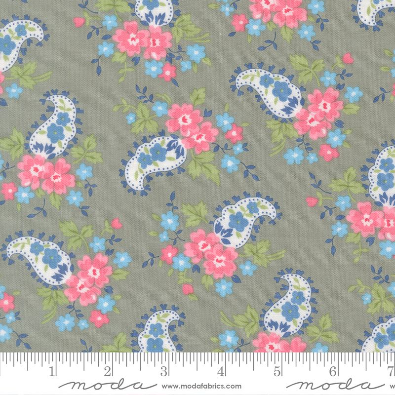 A Cat Name Stitch - Fat Quarter Bundle - Camille Roskelley - Moda (Pre-order: May 2026)