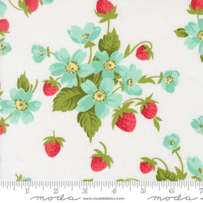 Bloomsberry - Charm Pack - Camille Roskelley - Moda (Pre-order: Oct 2026)