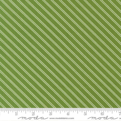 Bloomsberry - Layer Cake - Camille Roskelley - Moda (Pre-order: Oct 2026)