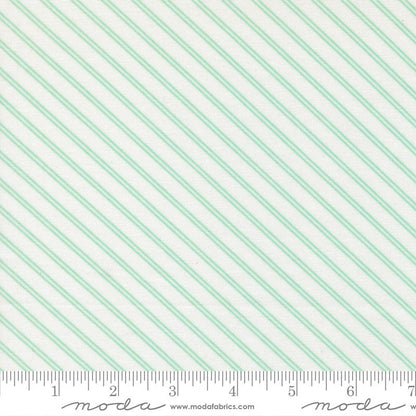 Bloomsberry - Fat Quarter Bundle - Camille Roskelley - Moda (Pre-order: Oct 2026)