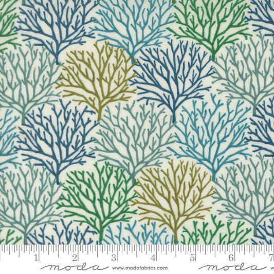Seaside - Coral in Seafoam White - Deb Strain - Moda (Pre-order: Feb 2027)