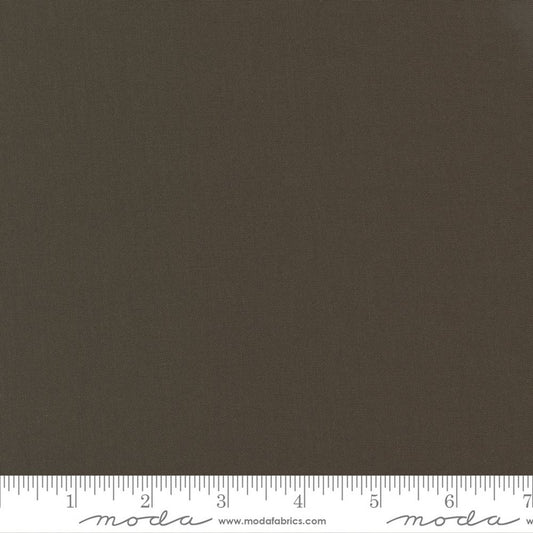 Bella Solids - Betty's Brown (9900-125) - Bolt (6m)