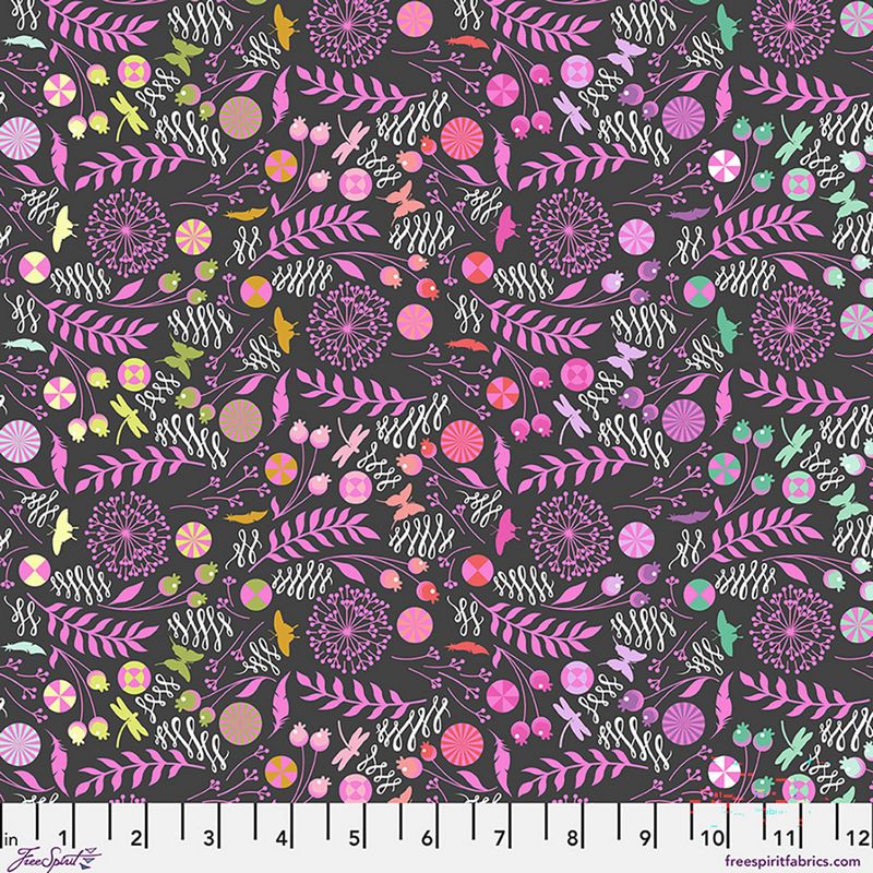 Prince Charming Deja Vu - Dandelion in Licorice MINKY - Tula Pink - Free Spirit (Pre-order: Aug 2026)