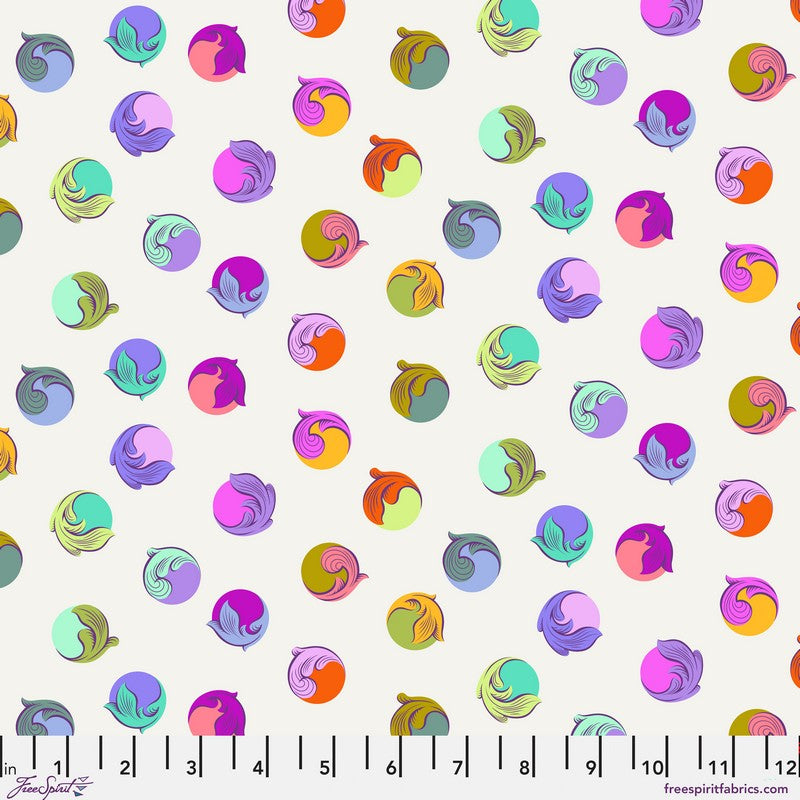 Legendary - Gumdrop in Pearl - Tula Pink - Free Spirit (Pre-order: Oct 2026)