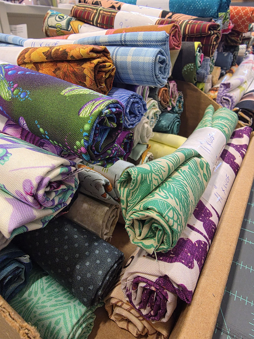 Quilter's Candy SUPER Bolt Ends (9" to 18")