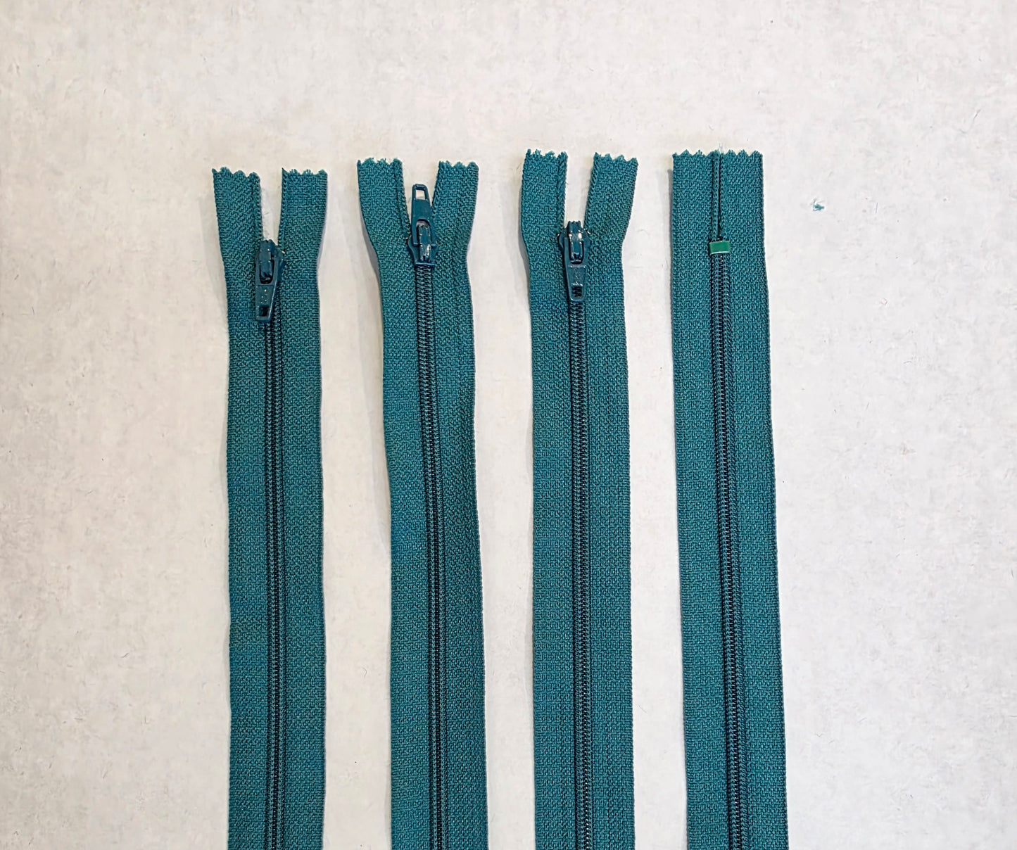 Non-Separating Zipper Nylon #3 - 18"
