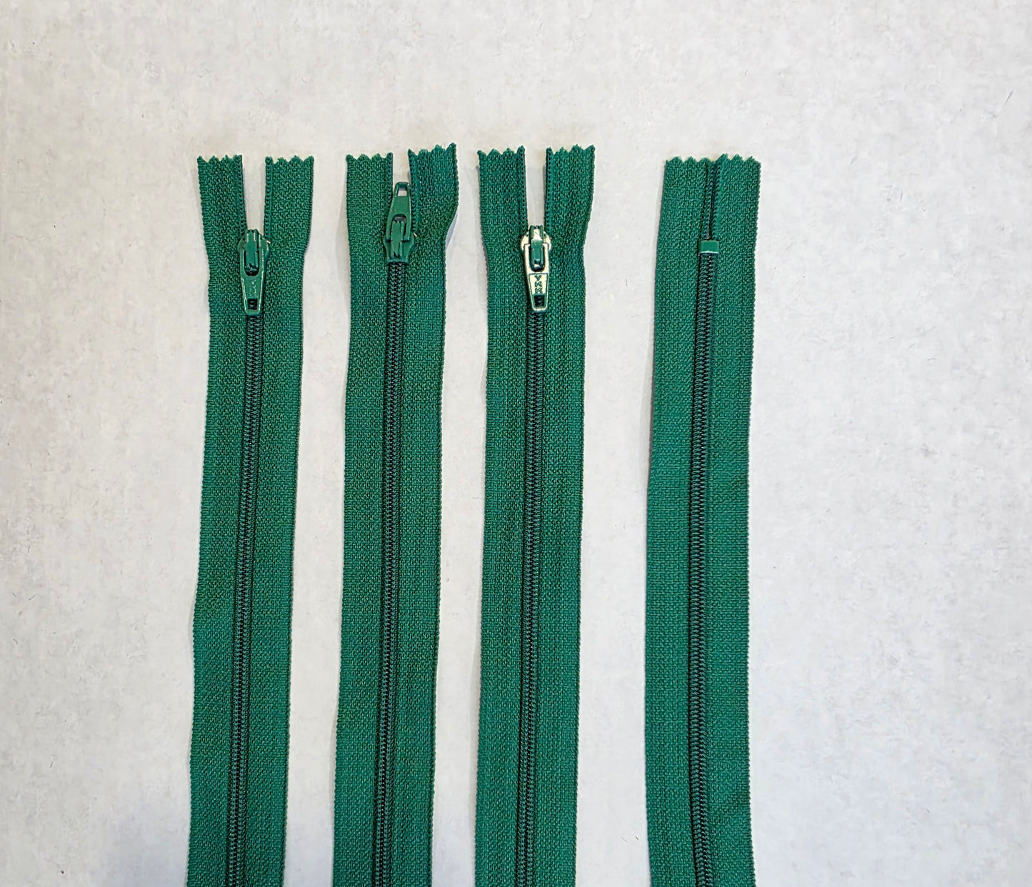 Non-Separating Zipper Nylon #3 - 18"