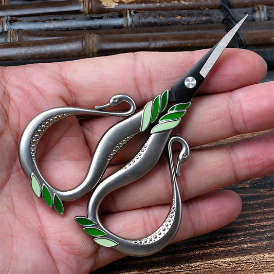 Fancy Feathers Swan Embroidery Scissors