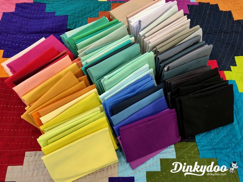 Dinkydoo's Spectacularly Solid Random Fat Quarters - Dinkydoo Fabrics