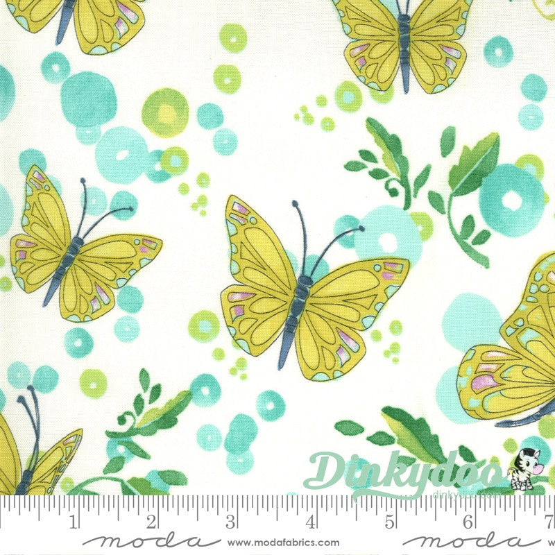 Cottage Bleu - Butterflies in Cream - Robin Pickens - Moda