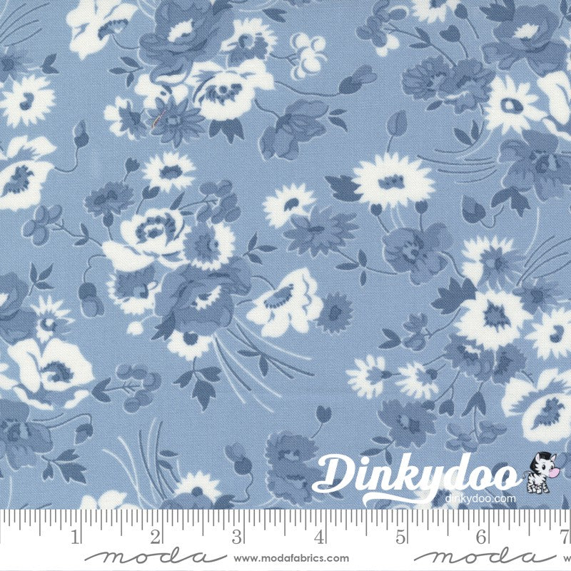 Nantucket Summer - Somerset in Light Navy - Camille Roskelley - Moda