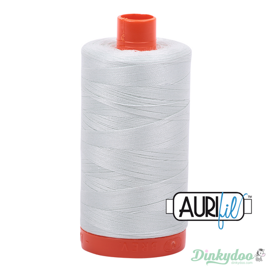Aurifil Thread - Mint Ice (2800) - 50wt 1422 yd (Pre-order: Jan 2026)